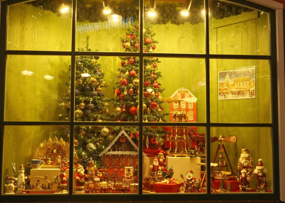 Oltre le vetrine il Natale che ci appartiene